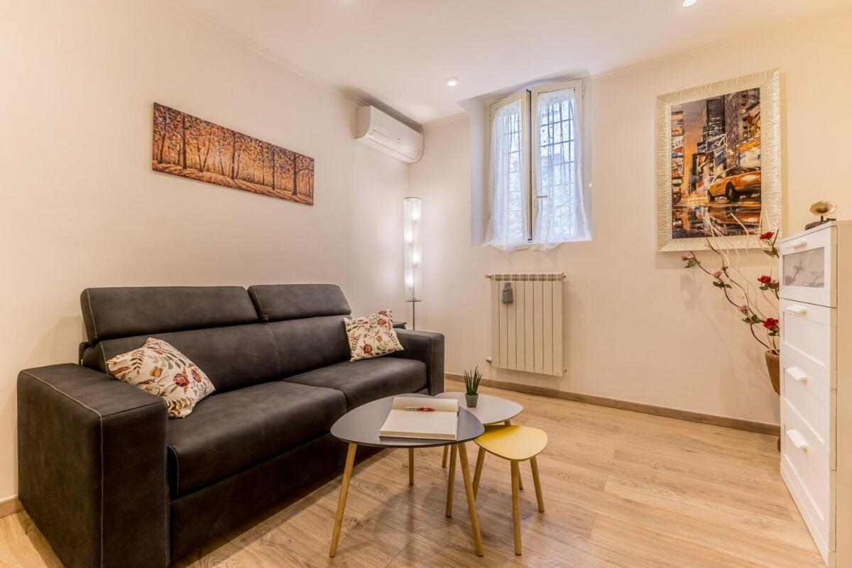 Apartment Trilocale Vicino Metro B Con Self Check In E Wi-fi