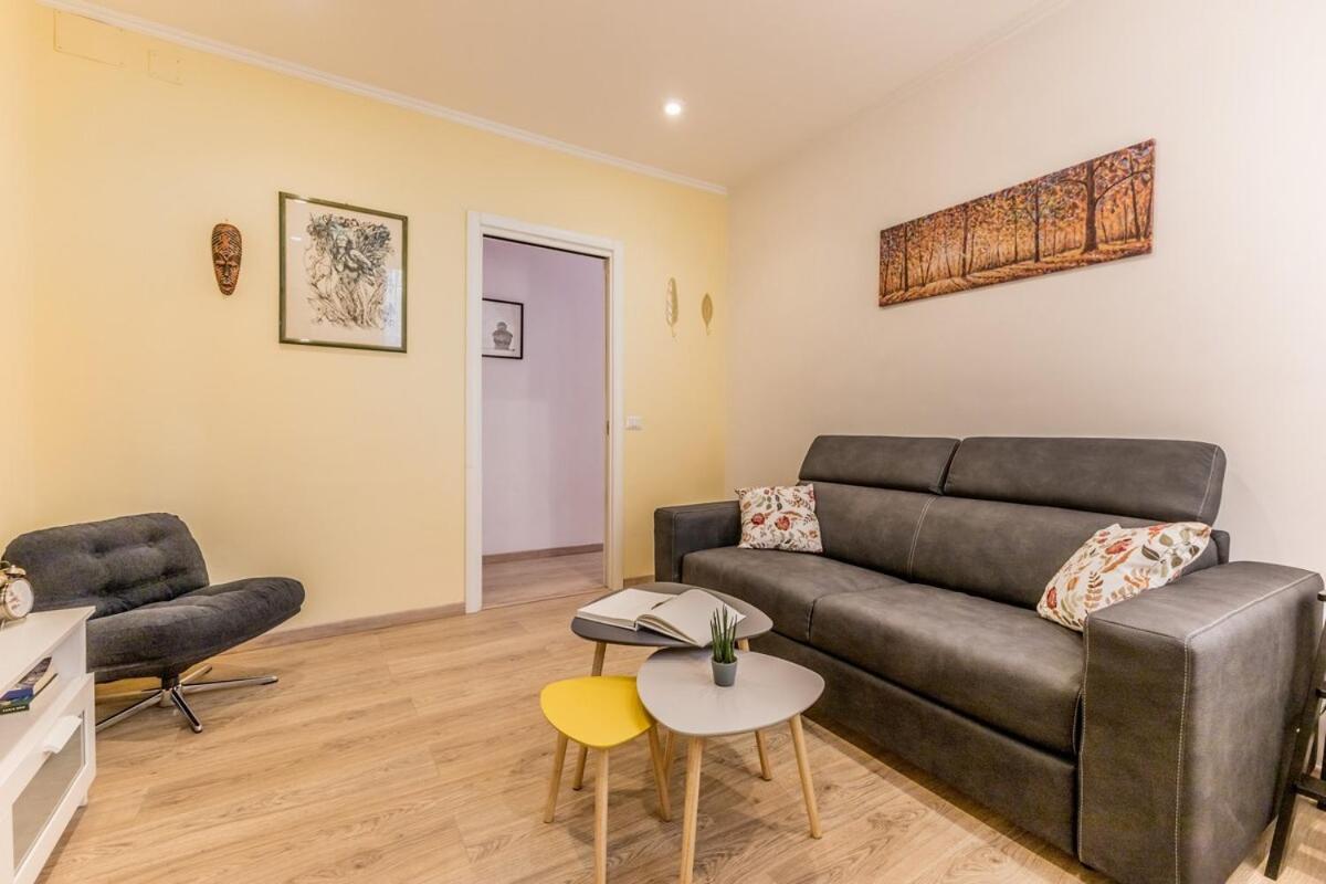 Apartment Trilocale Vicino Metro B Con Self Check In E Wi-fi *