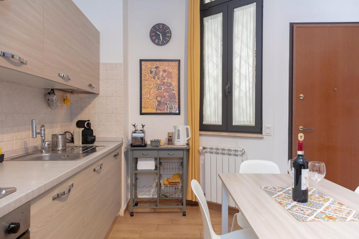 Rea Silvia Apartment *