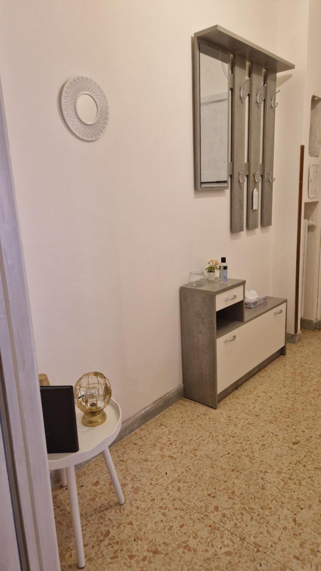 Apartment Entire Apartment-casal Bertone-tiburtina