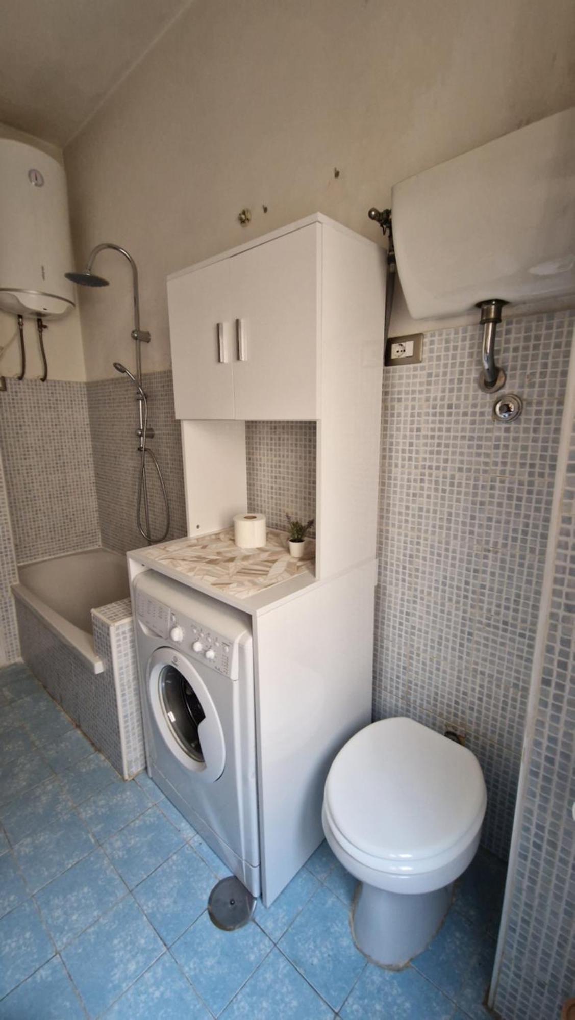 Entire Apartment-casal Bertone-tiburtina Rome