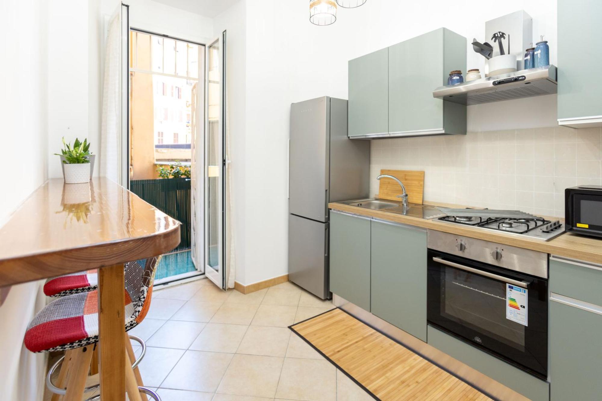 Casa Di Latta * Rome