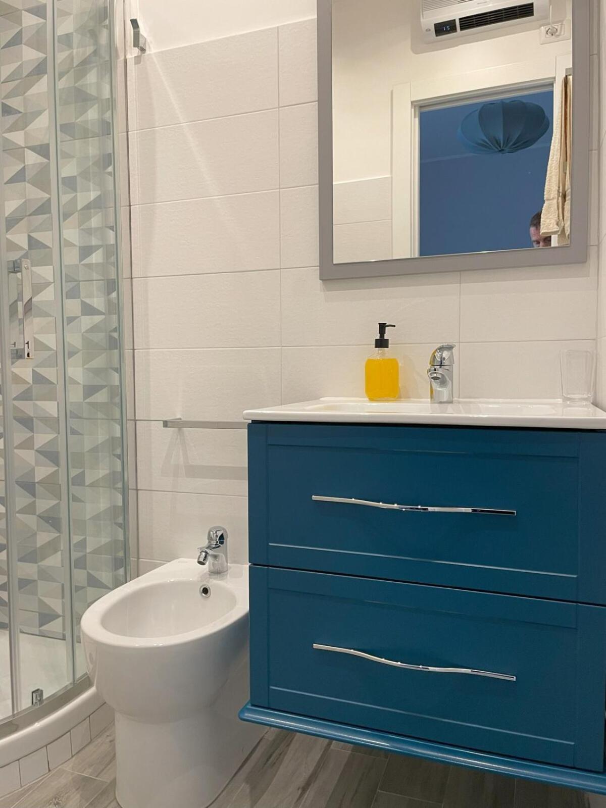 Moderno 85mq Con 2 Bagni E Posto Auto Privato Apartment Rome