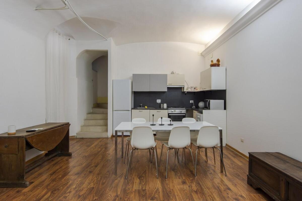 Vatican Luxury Three Bedroom Apartment Rome