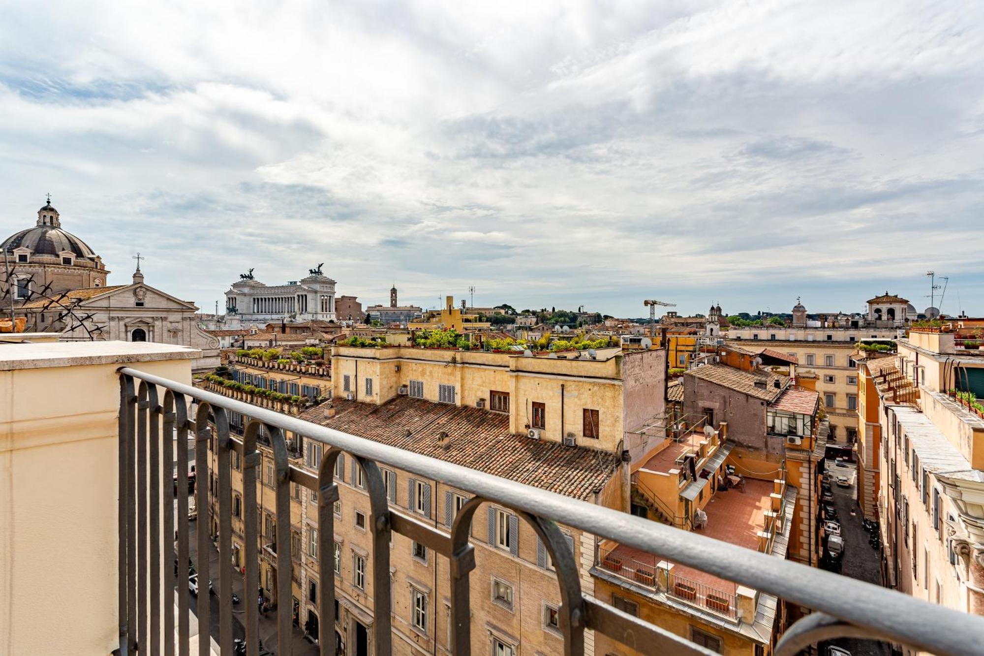 Iflat Pantheon & La Dolce Skyline Penthouse *