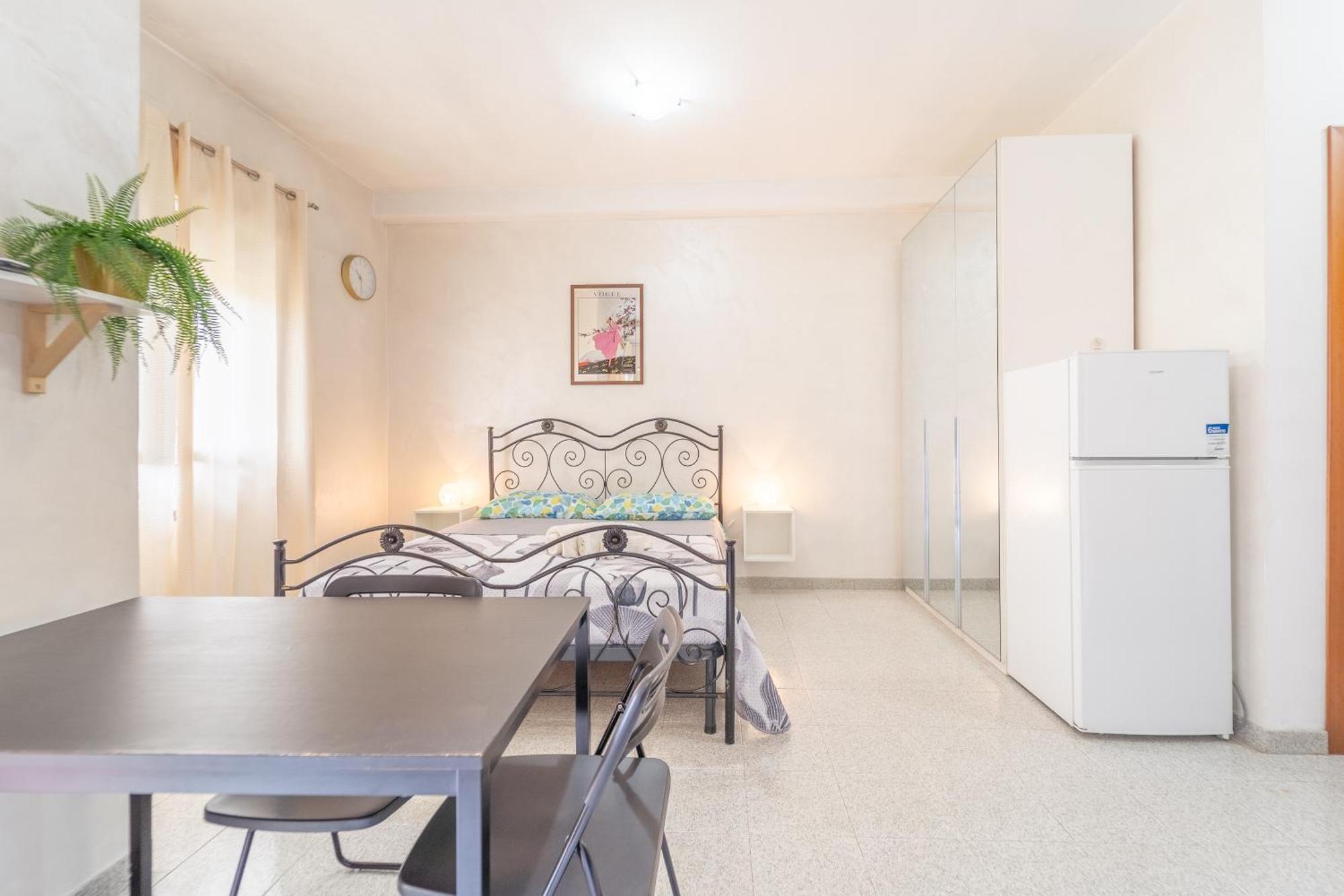 Residenza Anagnina * Roma