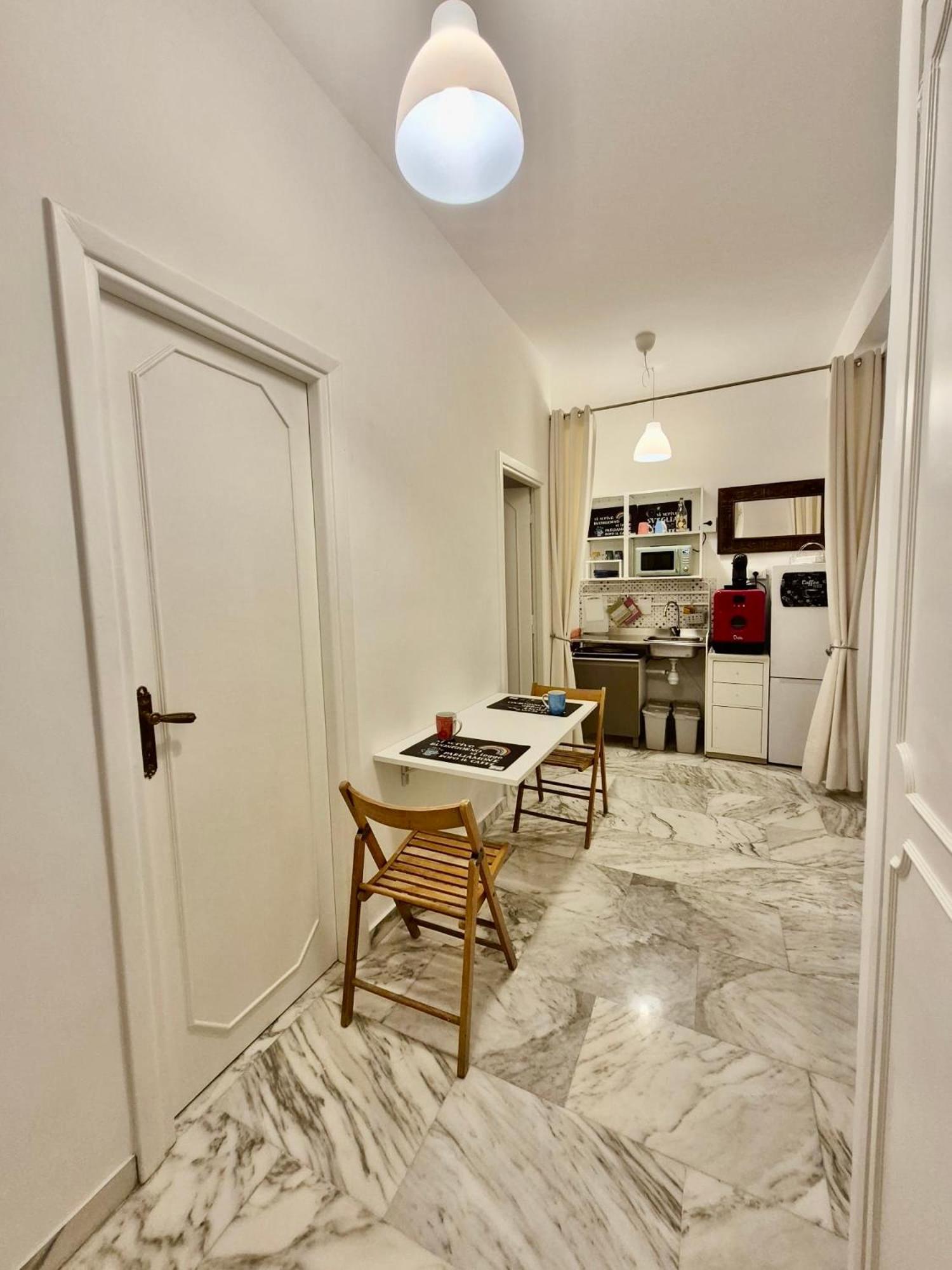 Apartment Edo's Rhome *