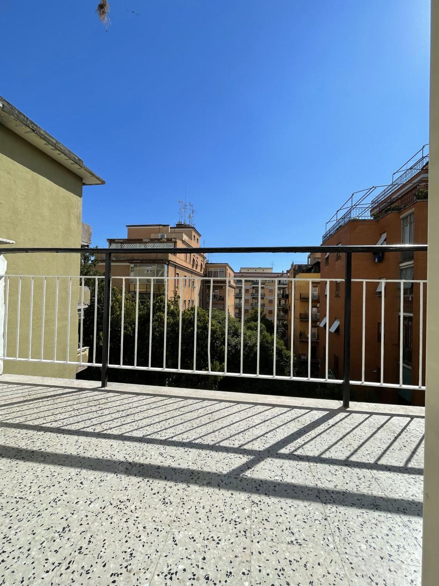 Moderno 85mq Con 2 Bagni E Posto Auto Privato