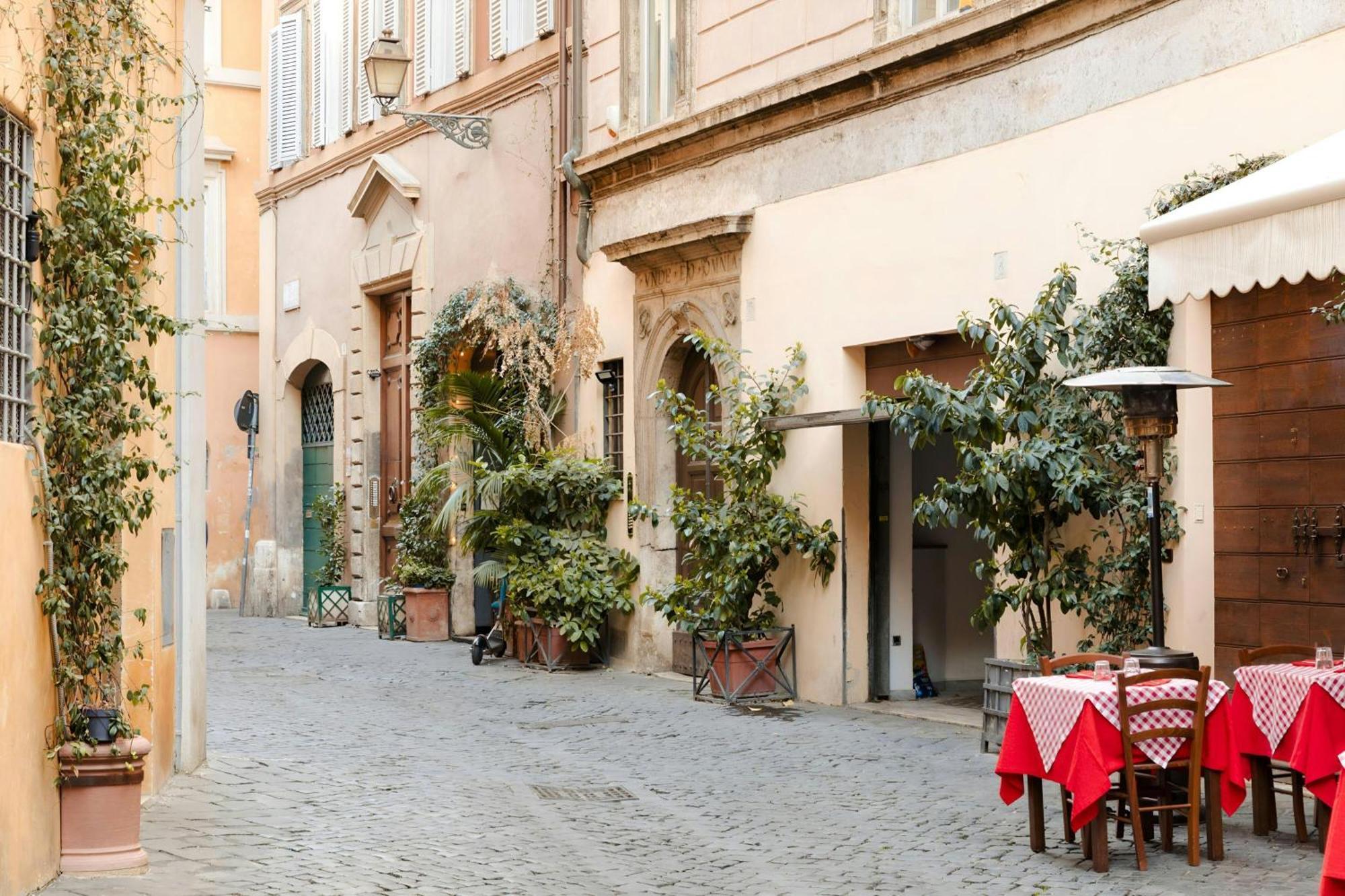Palazzo Taverna, Sonder Apartments By Marriott Bonvoy 3* Rome