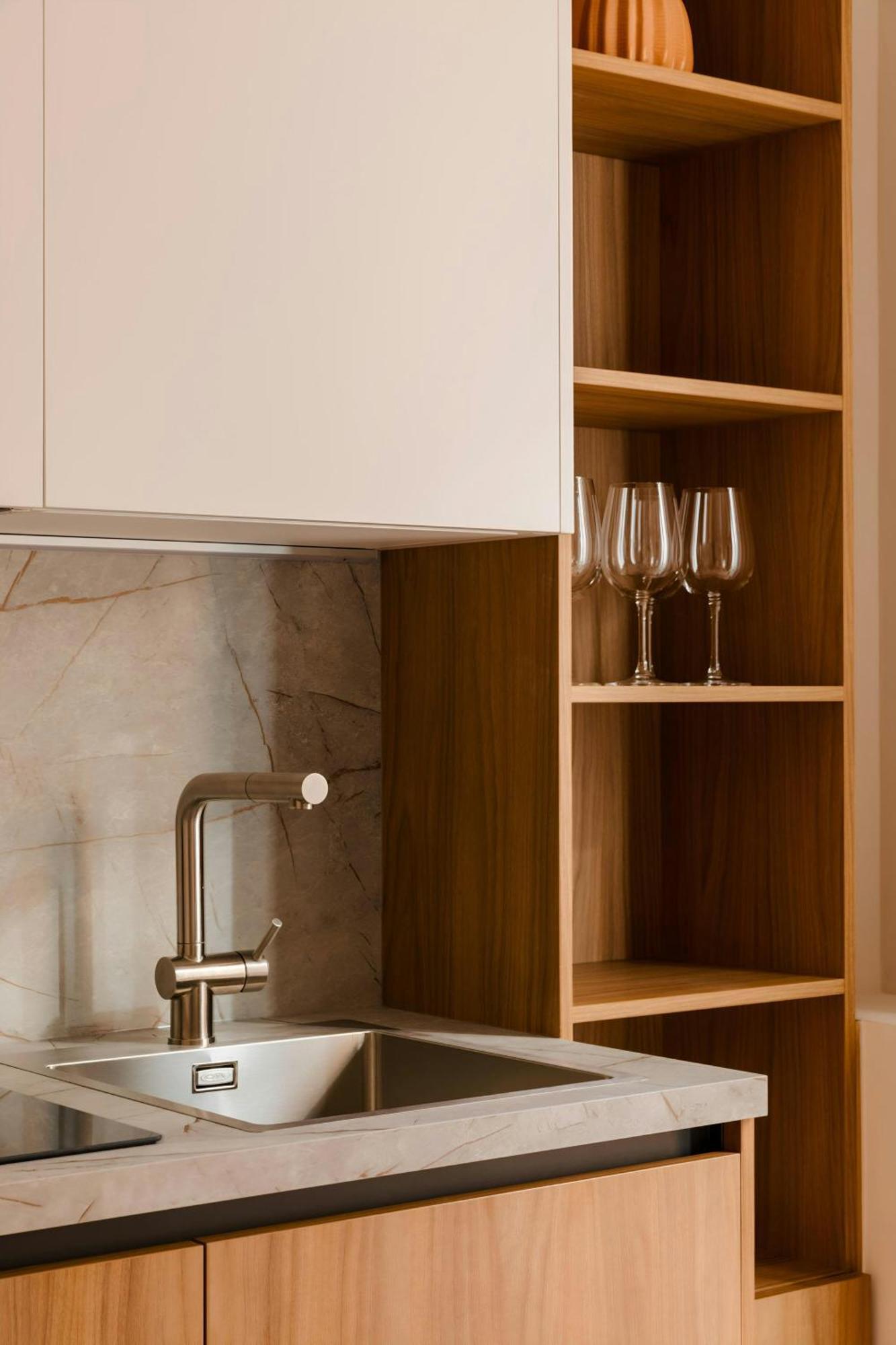 Sonder By Marriott Bonvoy Antinoo Apartments Piazza Del Parlamento Aparthotel *