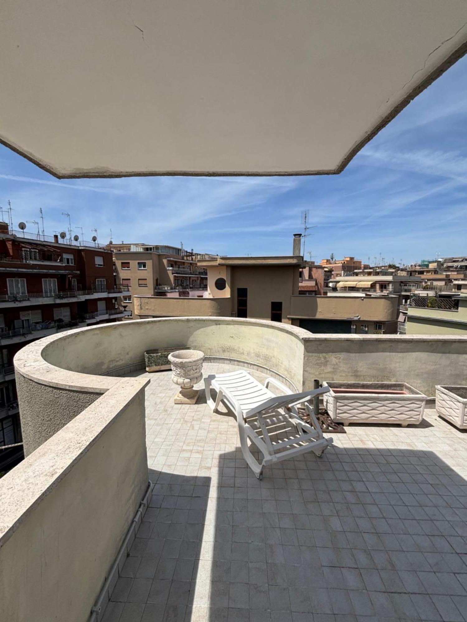 Last Floor Aurelio Vaticano