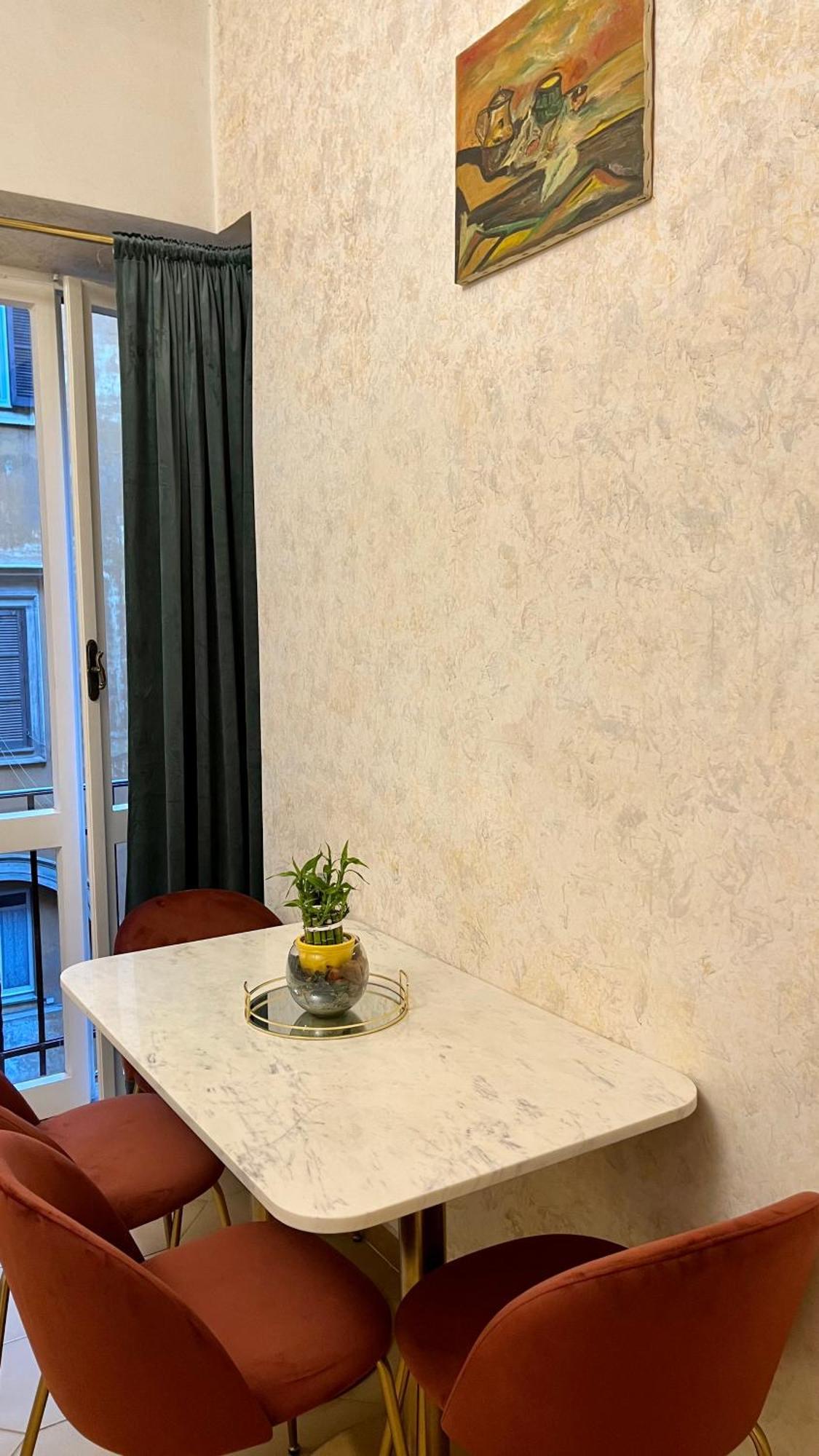 Pantheon Luxury Noble Rome