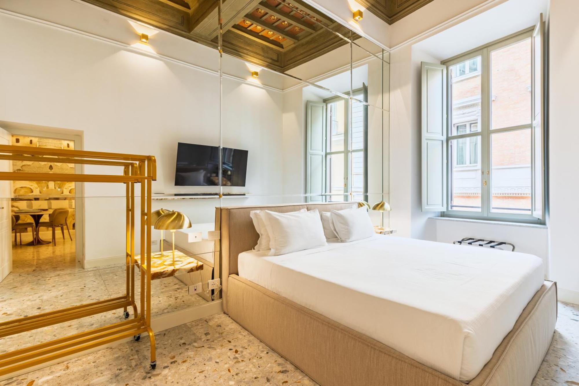 Apartment Palazzo Raggi Luxury Rome