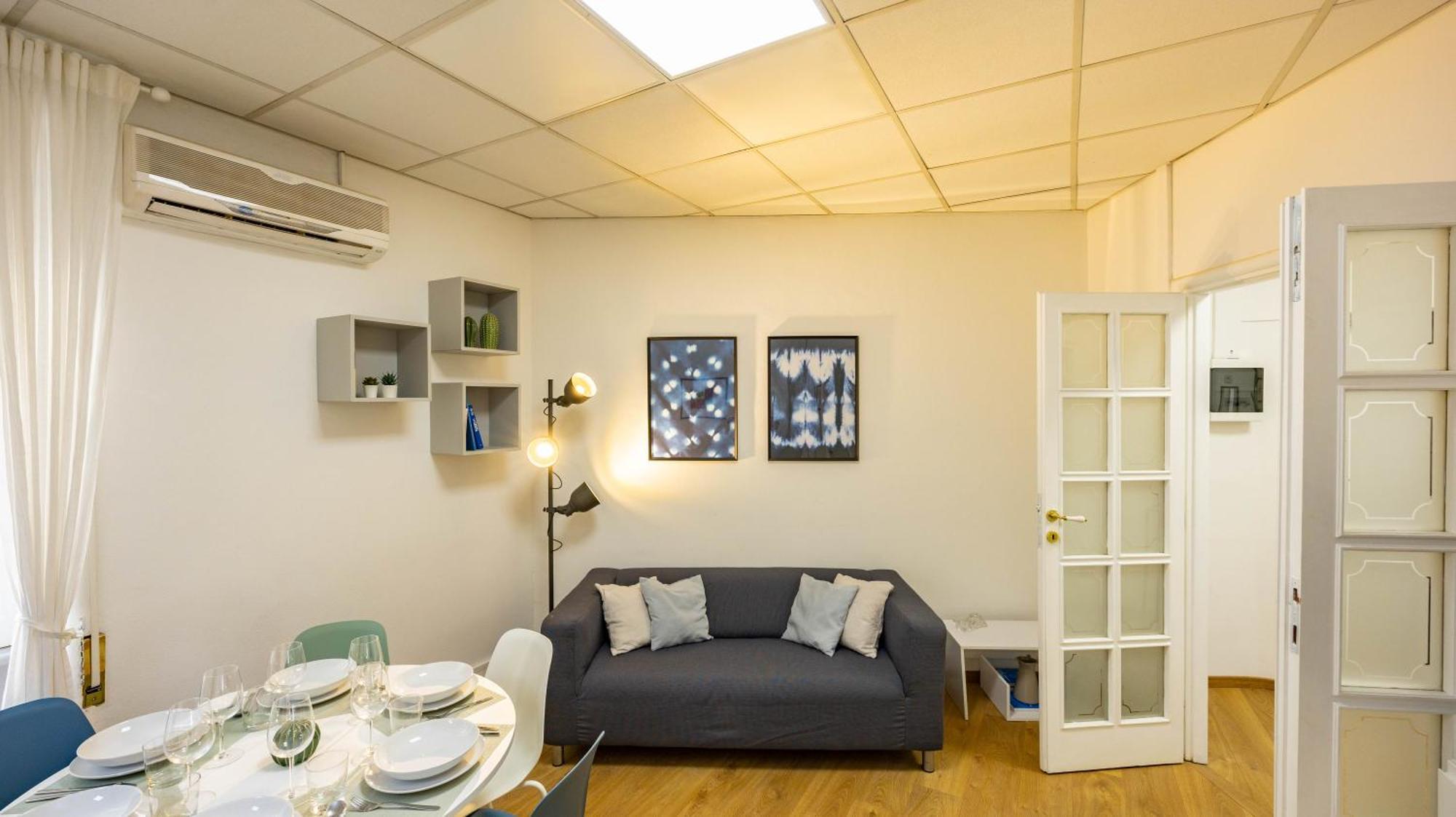 Flat 5 - In San Giovanni By Rentbeat Apartment
