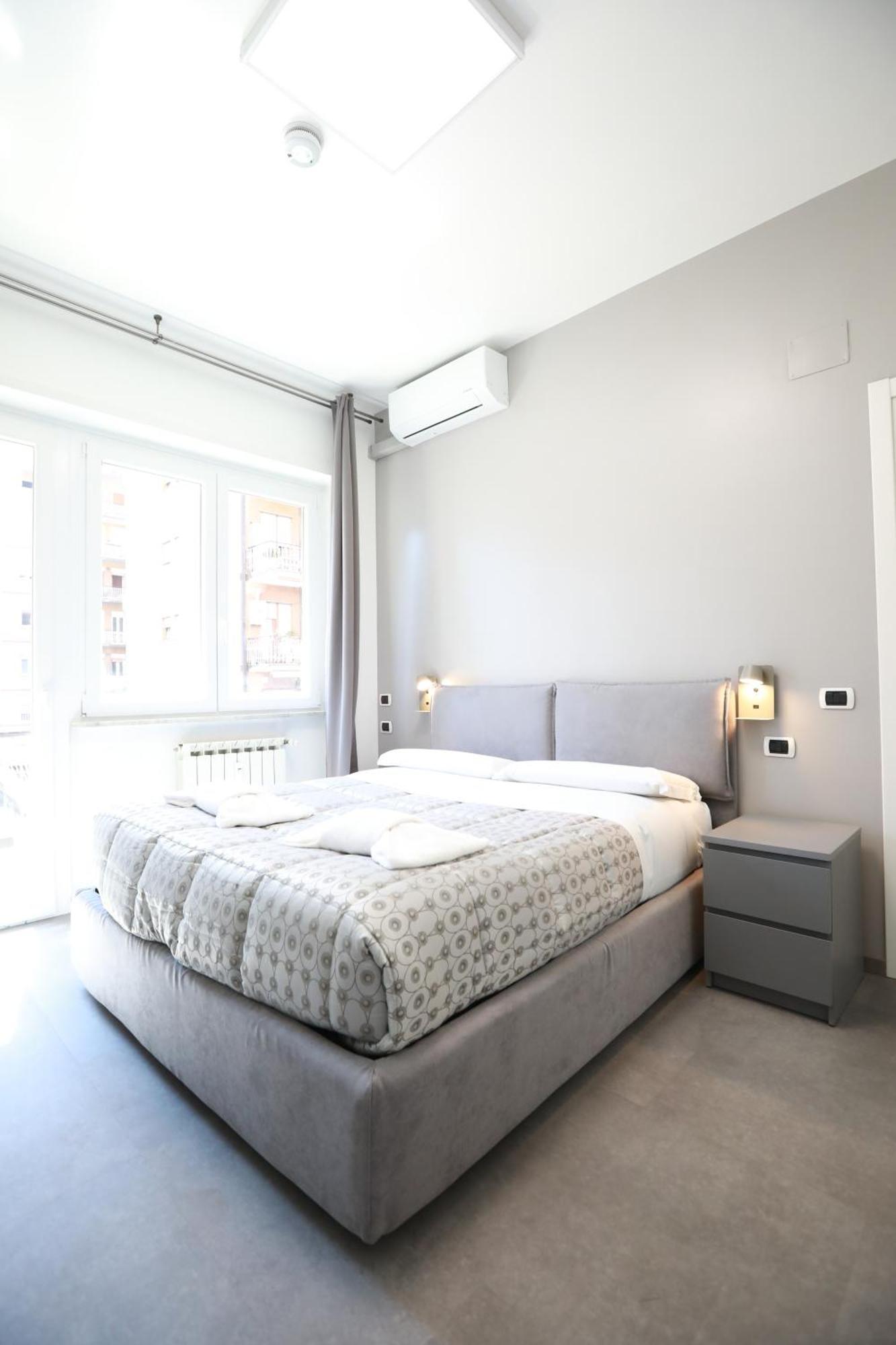 Unique Tiburtina Bed & Breakfast Rome