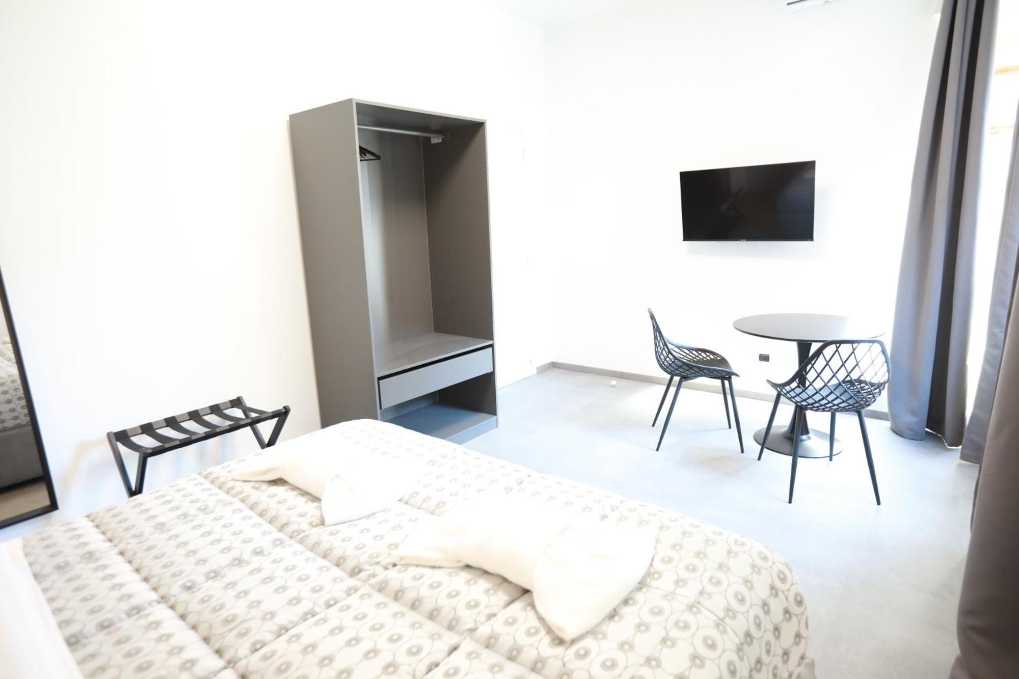 Unique Tiburtina Bed & Breakfast