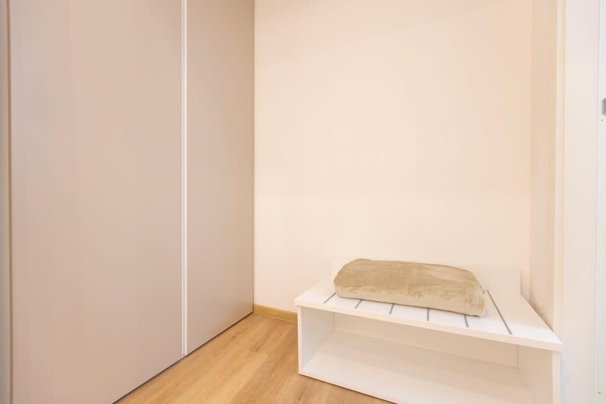 Colosseum Holidays - Three-bedroom Apartment Rome
