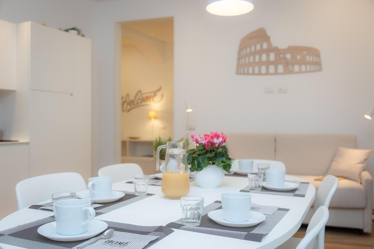 Colosseum Holidays - Three-bedroom
