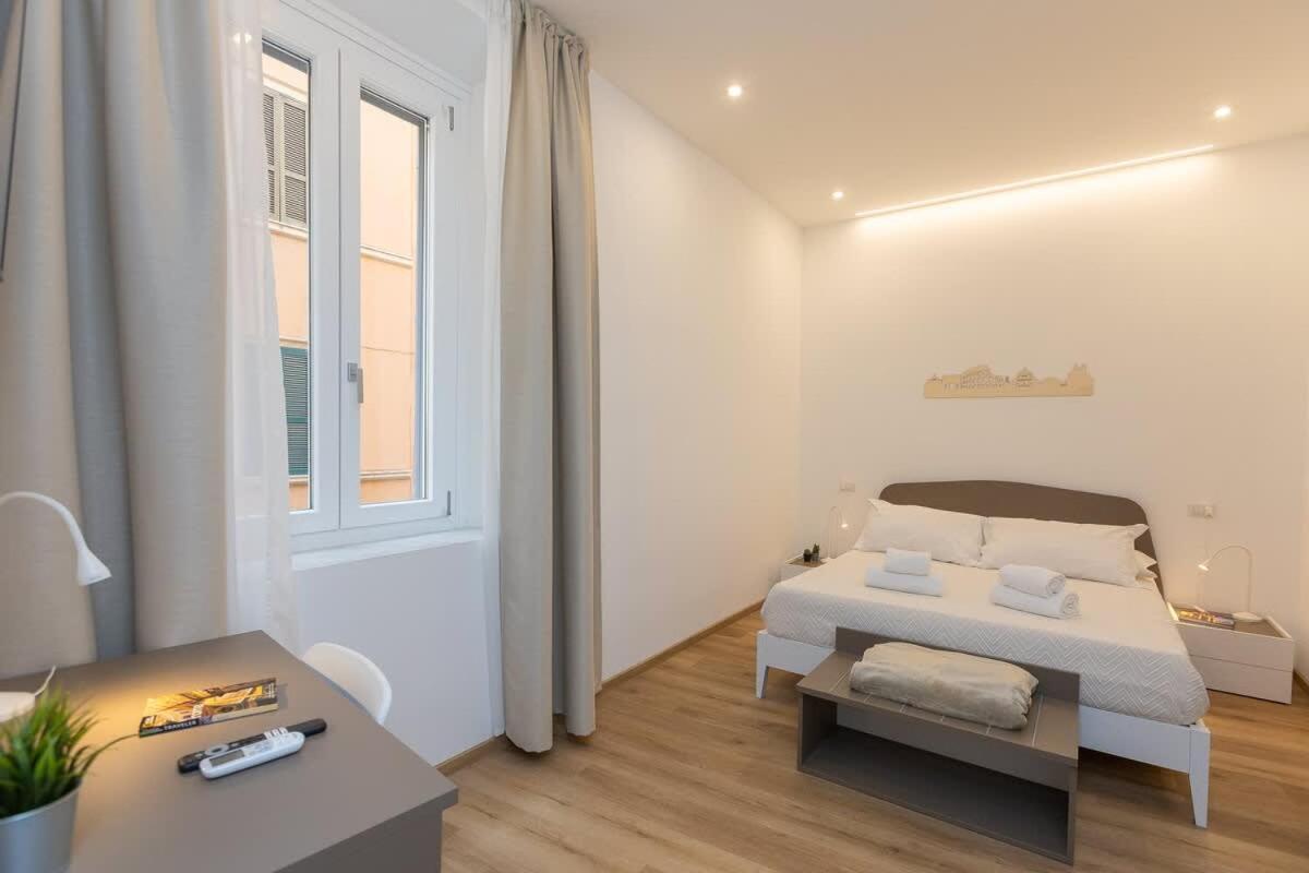 Colosseum Holidays - Three-bedroom Apartment