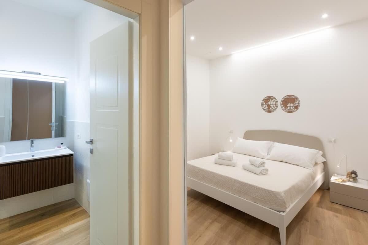 Apartment Colosseum Holidays - Three-bedroom *