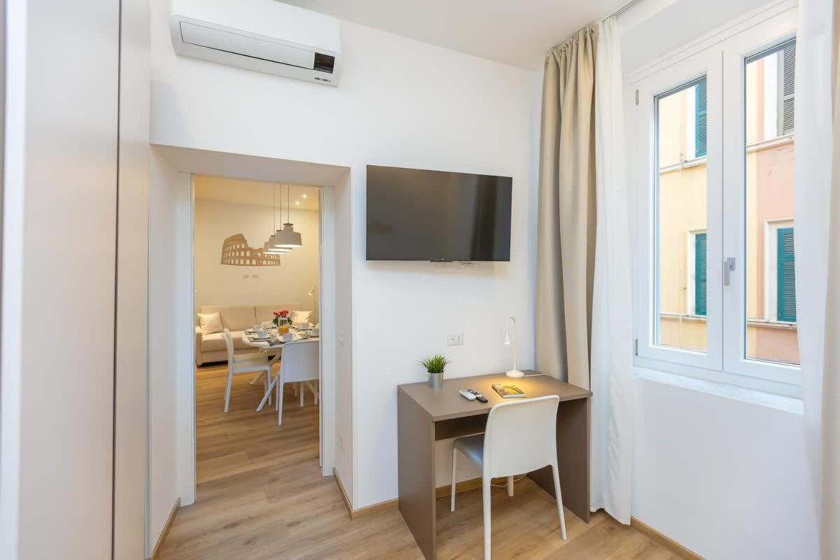 Colosseum Holidays - Three-bedroom *