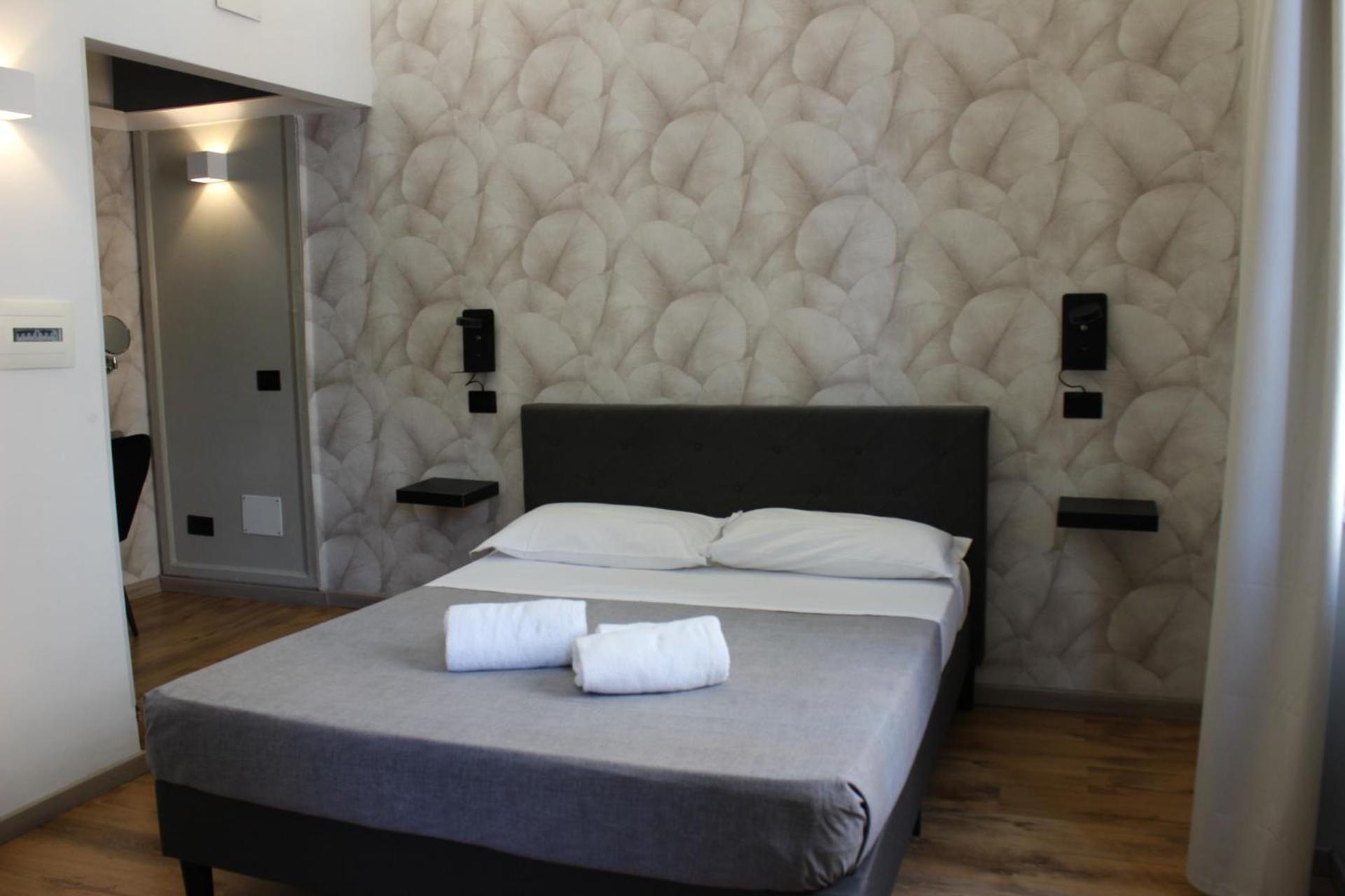 Guest house Piramide 1 Rome