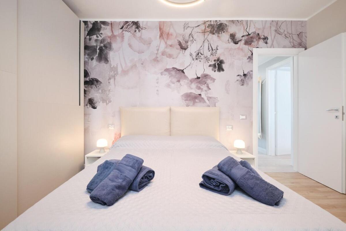 Zona Eur 70 - Giorty Domus Romanae E Piscina Roma