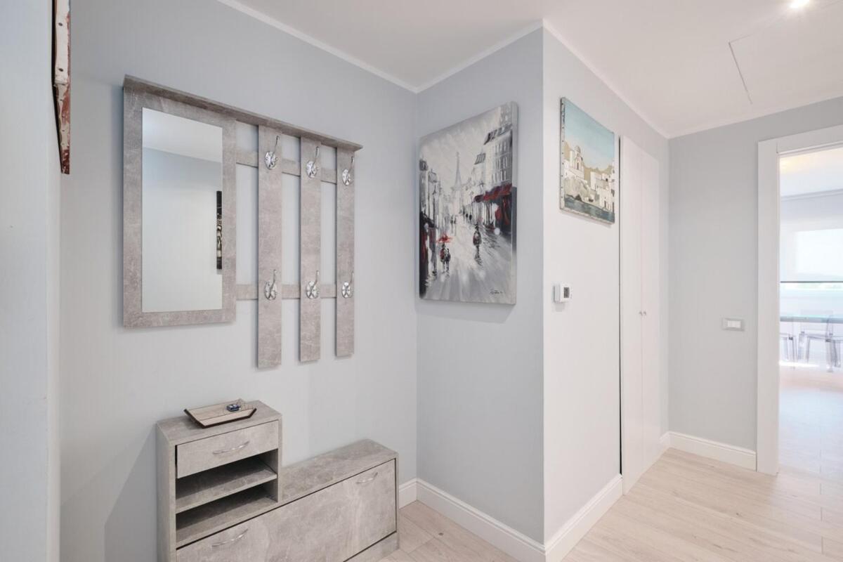 Zona Eur 70 - Giorty Domus Romanae E Piscina Roma