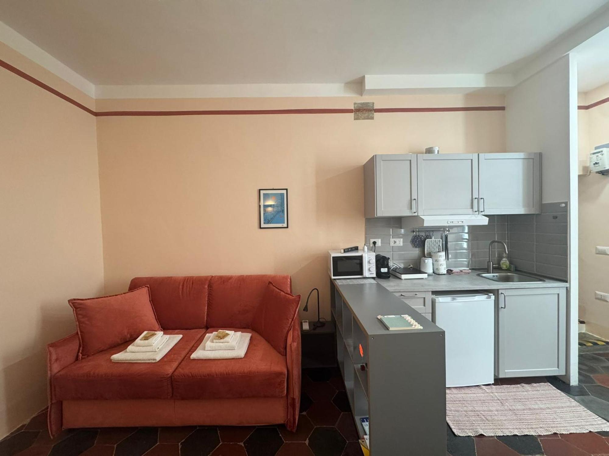 Le Due Torri In Rione Monti * Rome