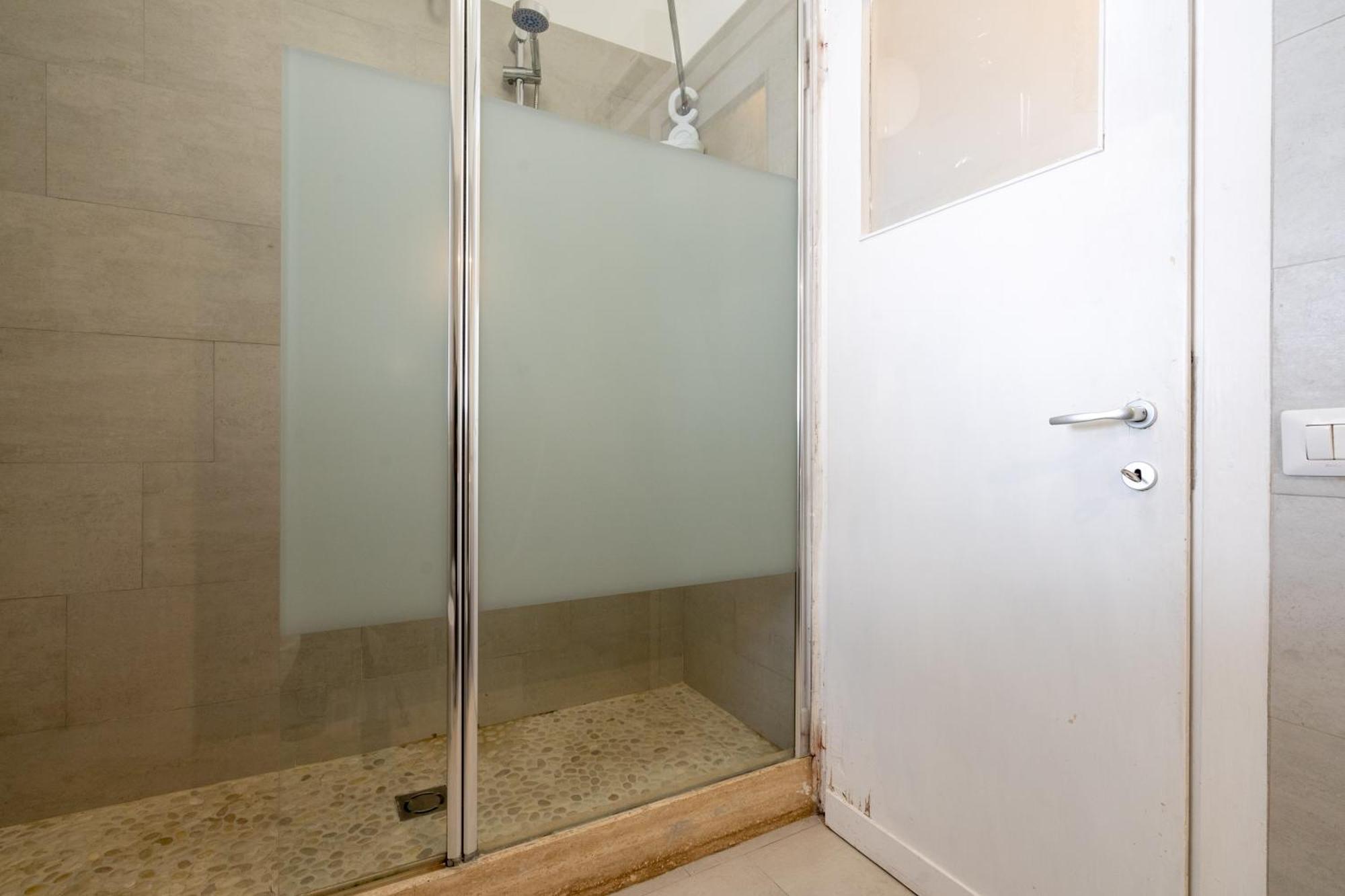 New Opening! Close To St Peter & Free Netflix *