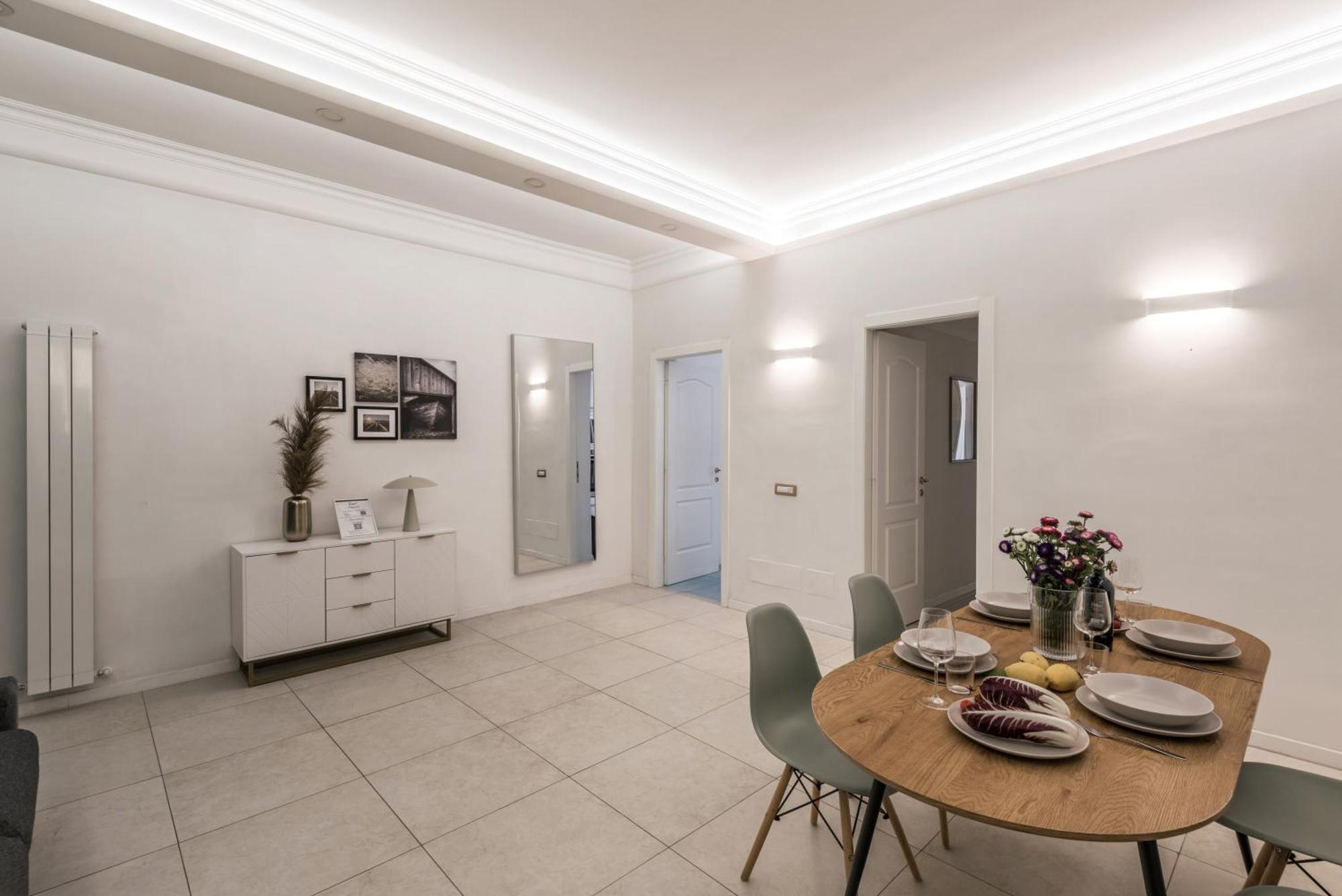 The Rent - Bright Flat Near San Pietro Aparthotel