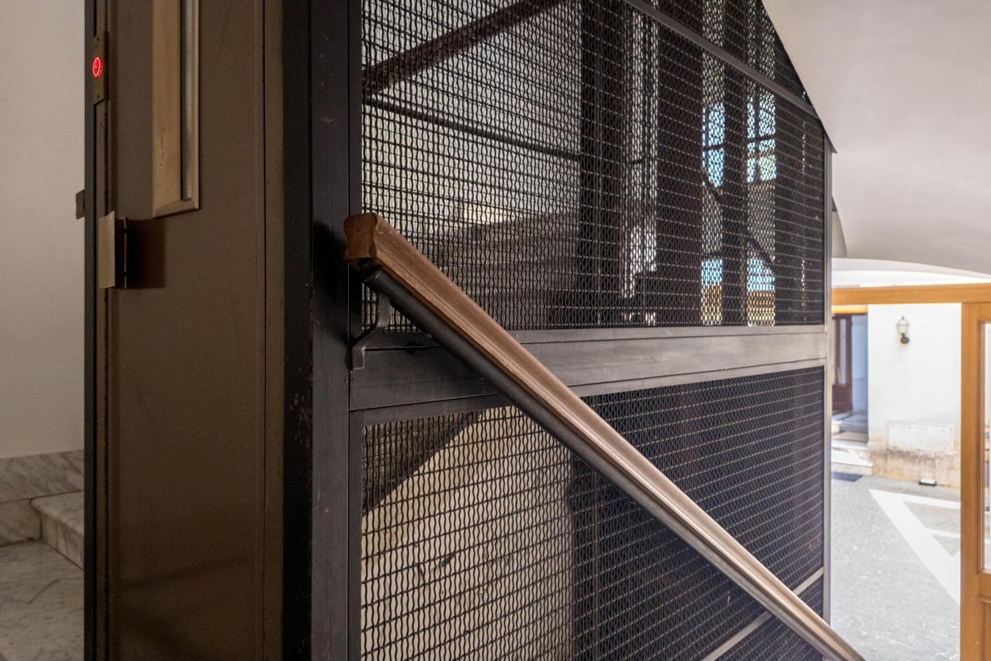 The Rent - Bright Flat Near San Pietro * Rome