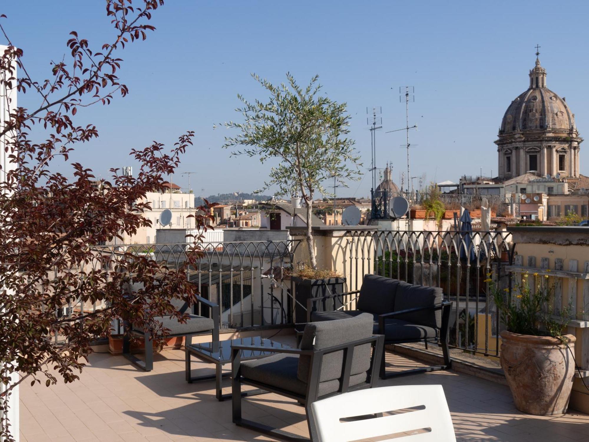 Apartment Terrace On The Monuments Of *