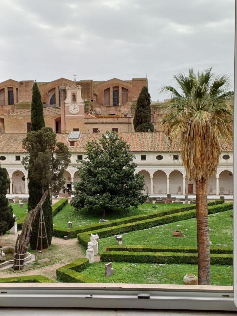 X2 Con Magnifica Vista Sul Chiostro Di Michelangelo E Le Terme Di Diocleziano * Rome