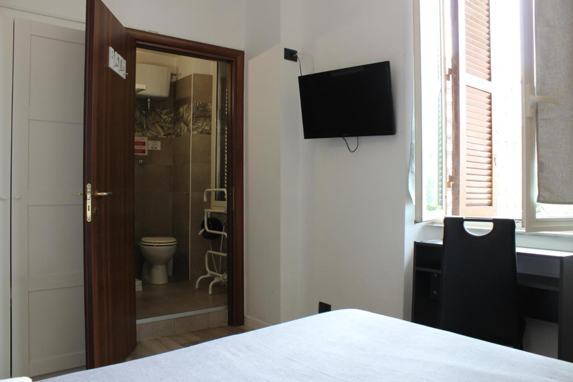 Guest house Piramide *