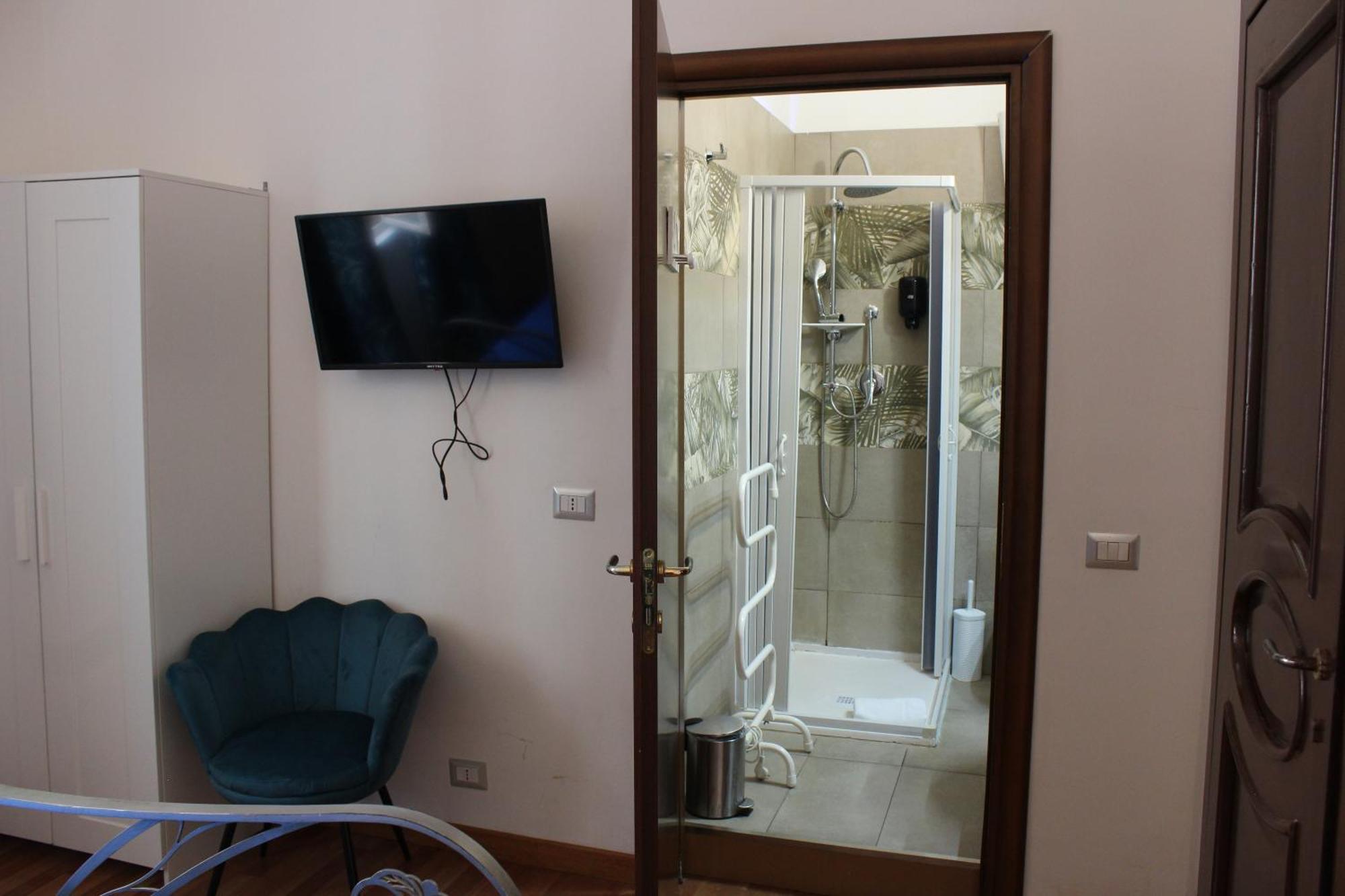 Guest house Piramide Rome
