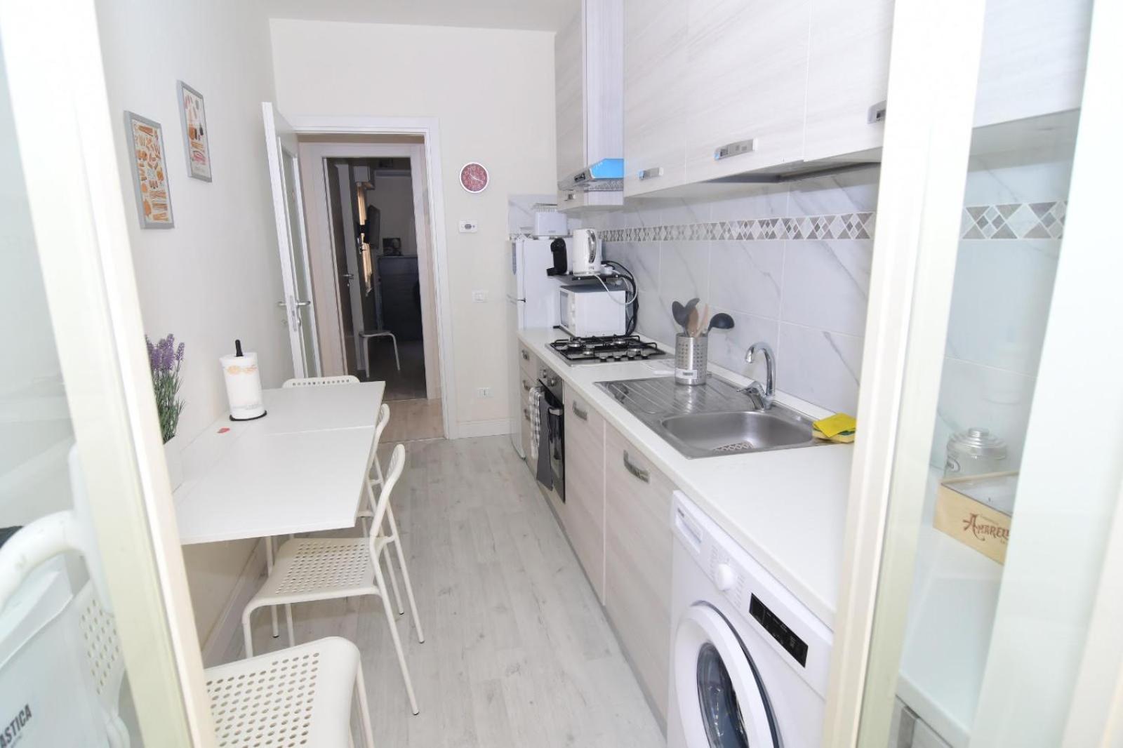 Apartment Metro *