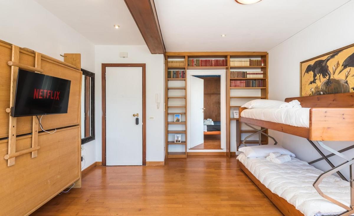 Vatican-metro A Panoramic Penthouse With Jacuzzi Apartment Rome