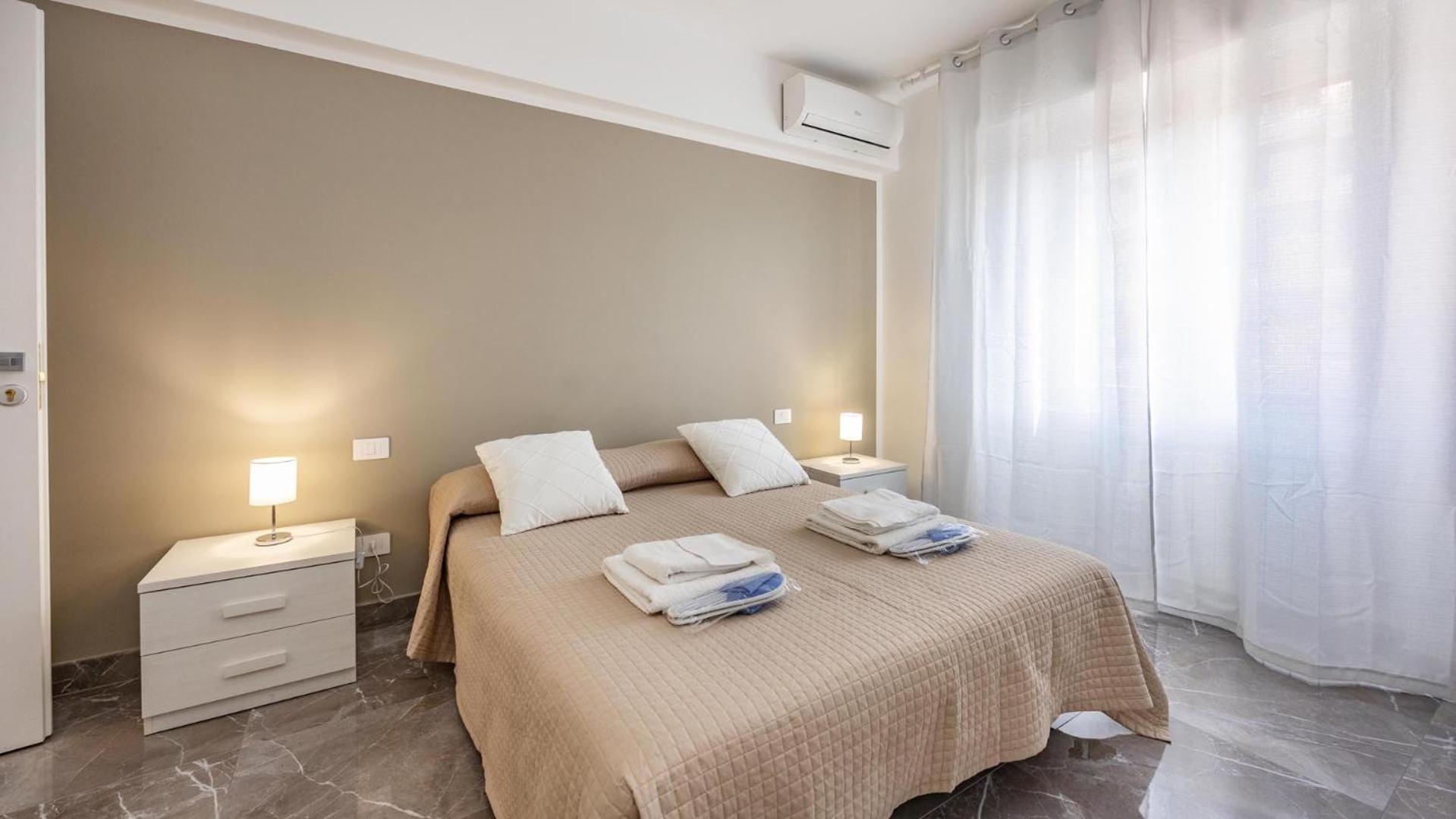 Rosina's House By Rentbeat Apartment *