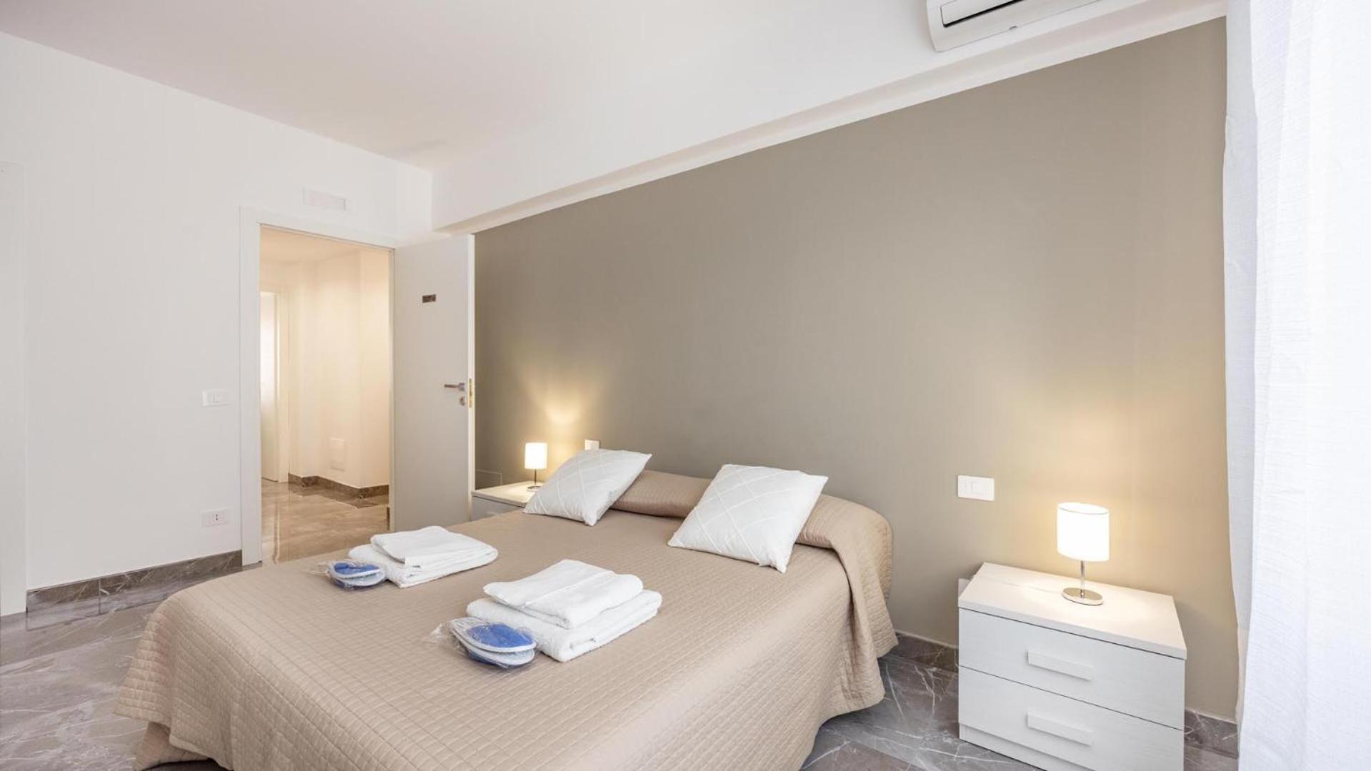 Rosina's House By Rentbeat Apartment