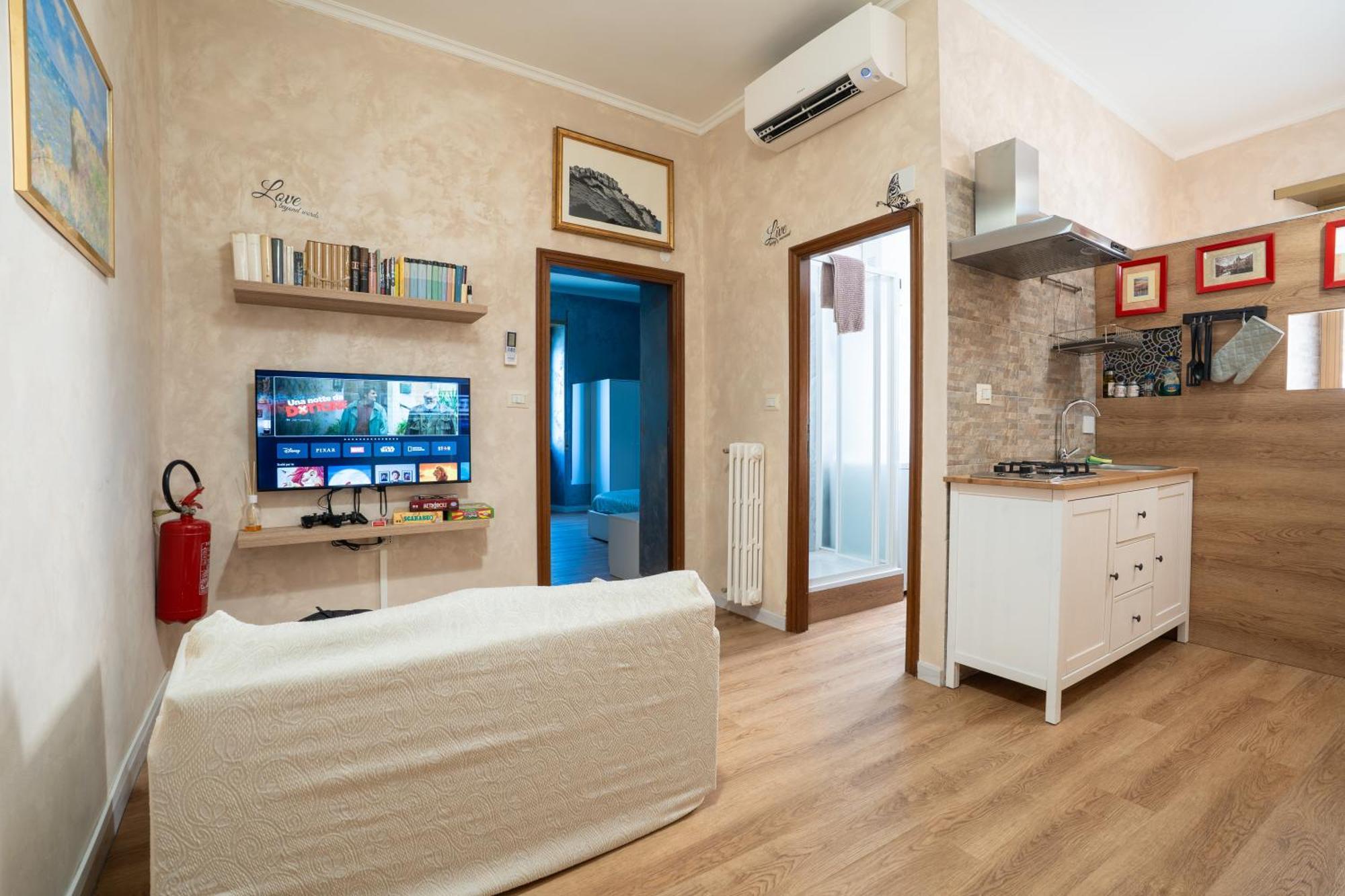 Apartment Casa Con Idromassaggio Metro C Alessandrino - San Giovanni E Trenino Laziali-termini -betti House *