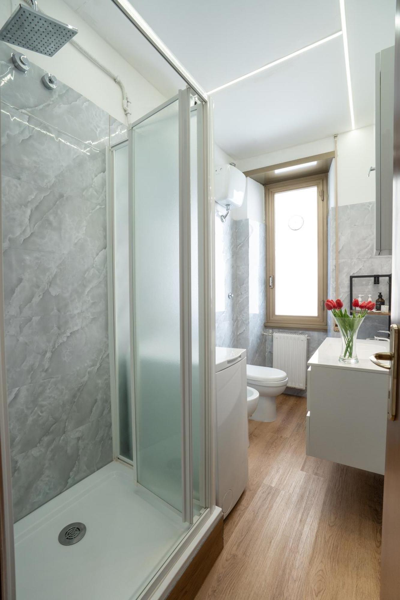 Casa Con Idromassaggio Metro C Alessandrino - San Giovanni E Trenino Laziali-termini -betti House Apartment *
