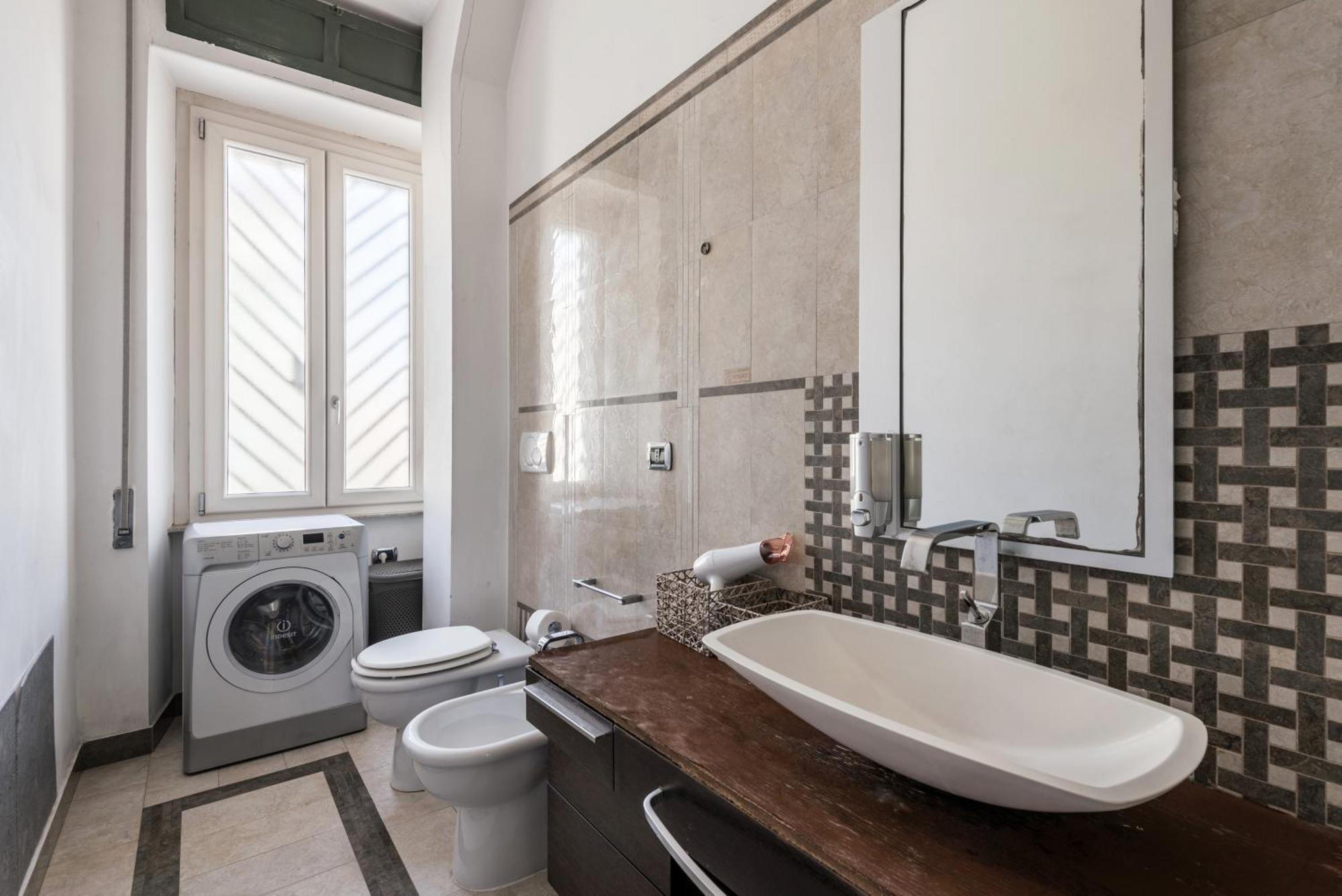 Apartment Suitte In San Giovanni Near Basilica - - Rome