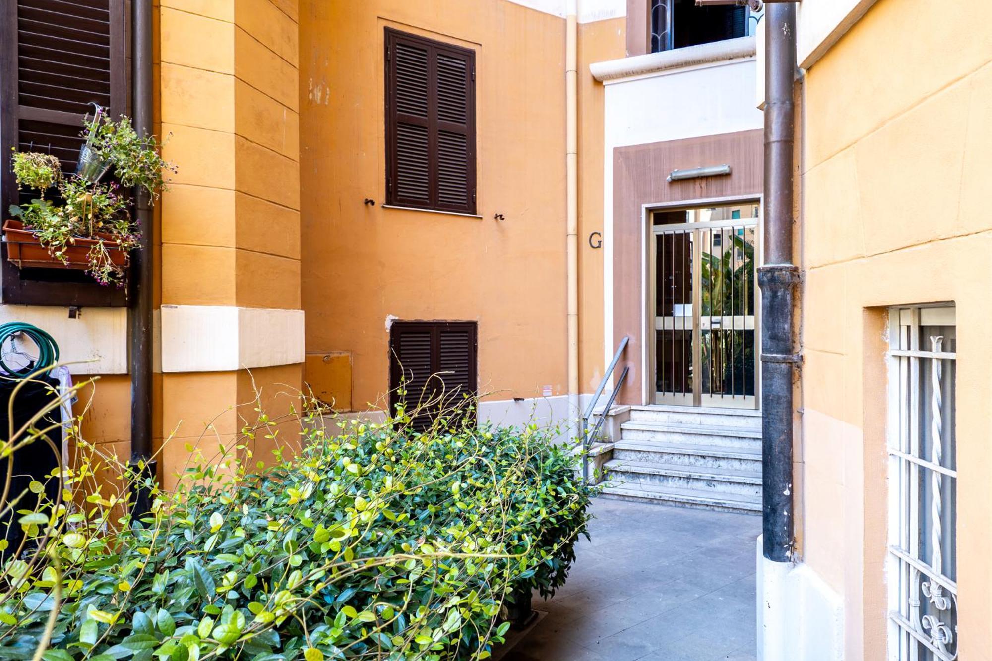 Suitte In San Giovanni Near Basilica - - Rome