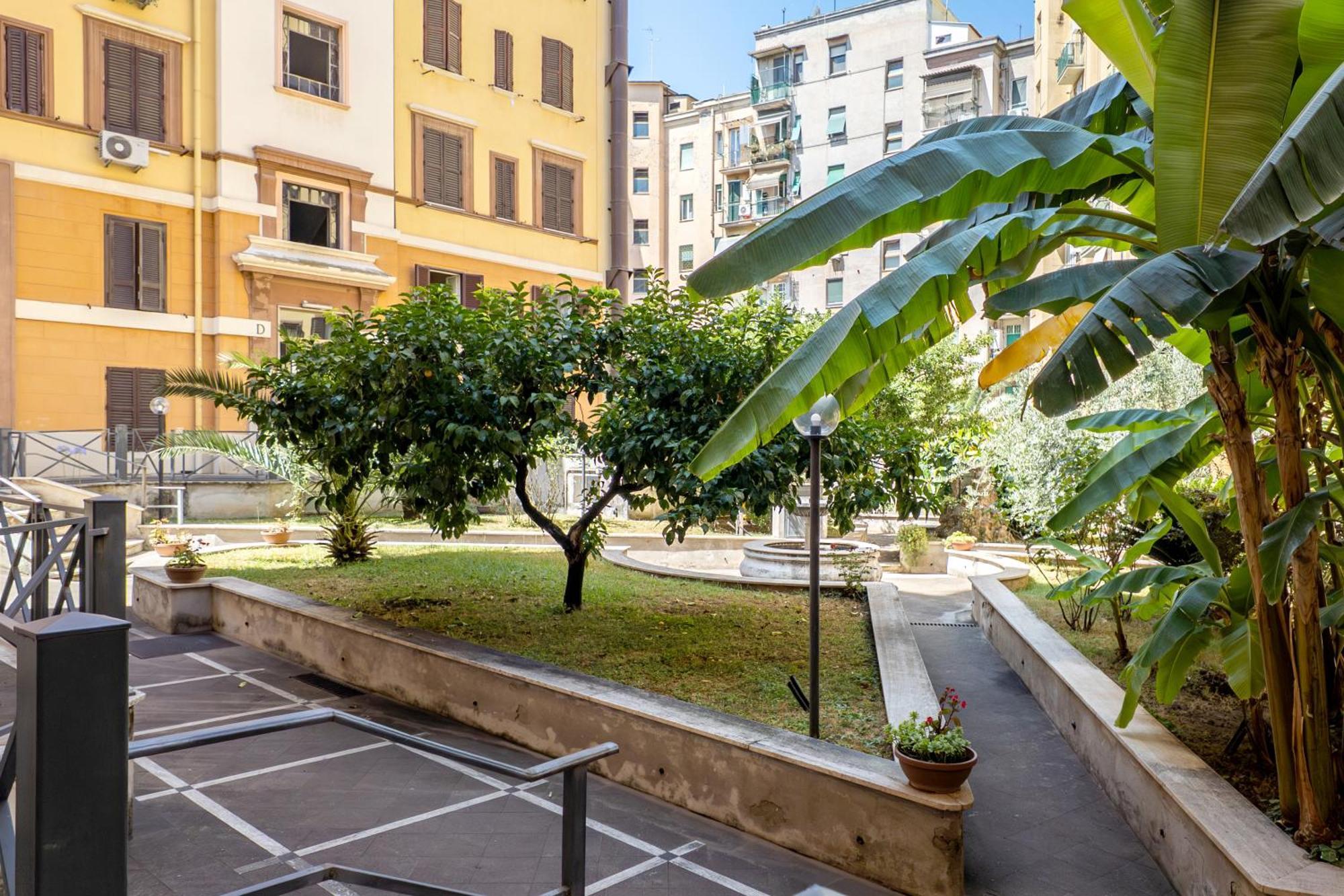 Apartment Suitte In San Giovanni Near Basilica - - Rome