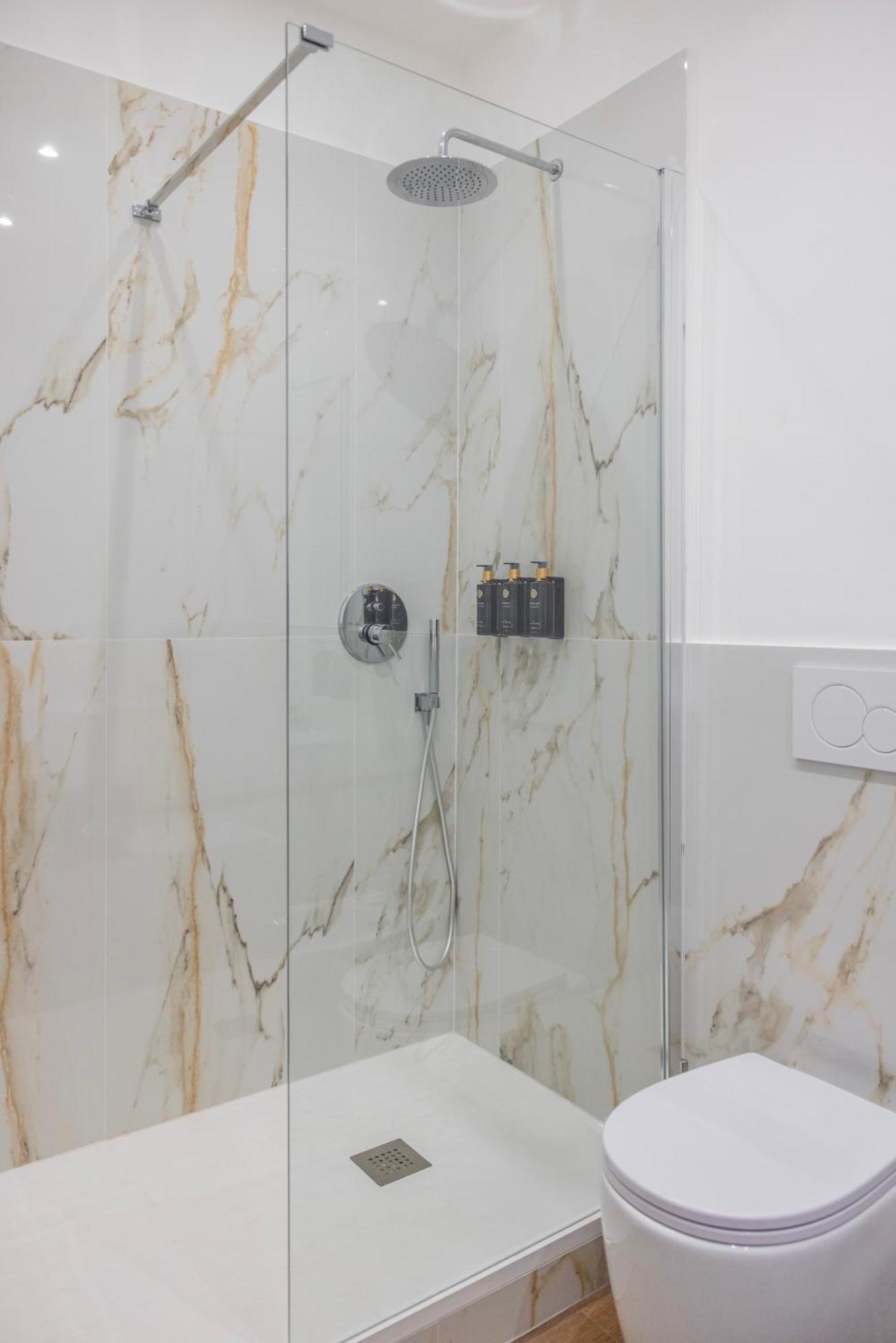Vatican Pertusa Luxury By Quinto Piano Guest house *