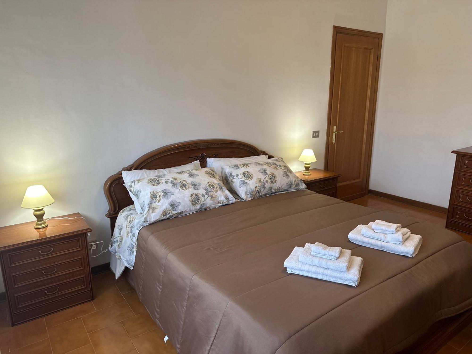 Rooms Gregoraci Bed & Breakfast *