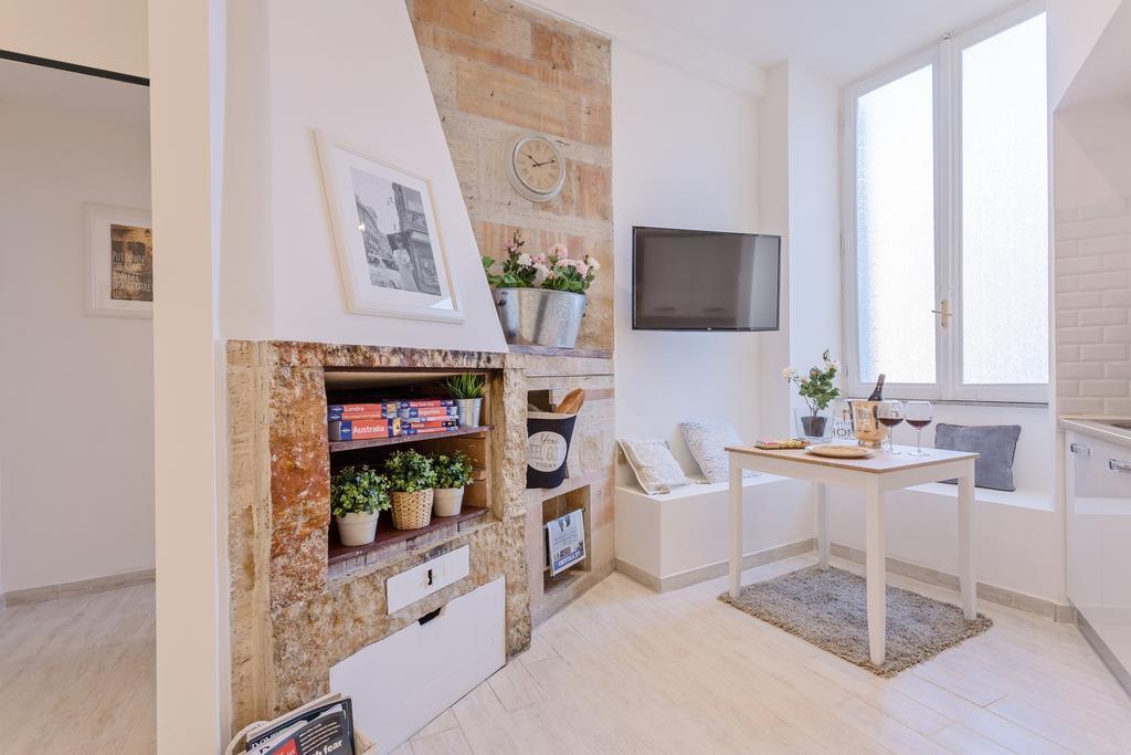 Apartment Townhouse By The Spanish Steps