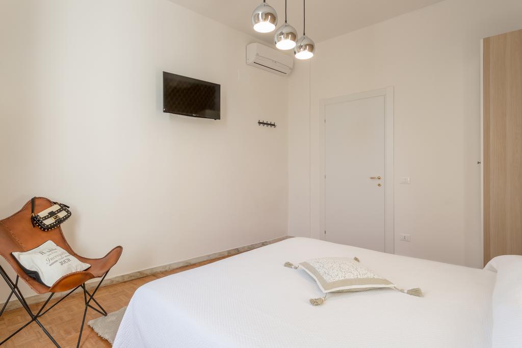 Apartment Townhouse By The Spanish Steps
