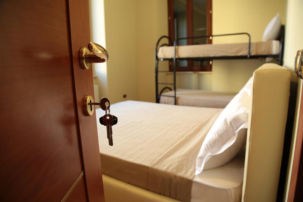 H&h Hotel *